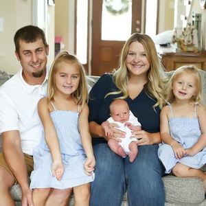 Meet your Posher, Maegan